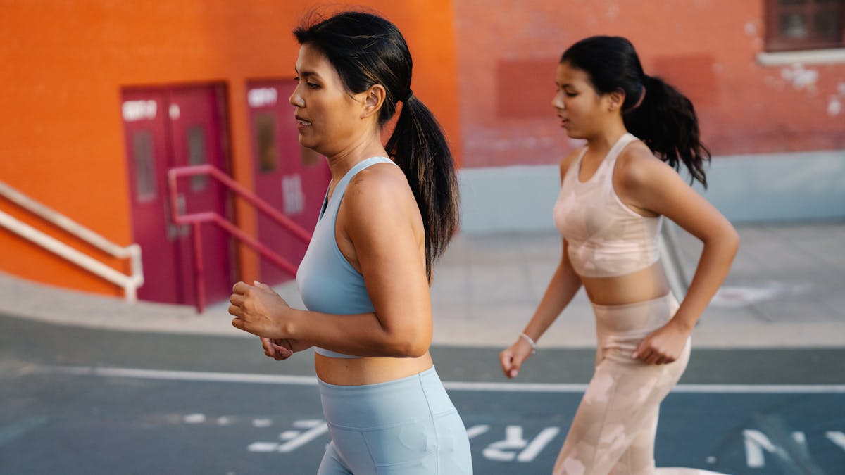 Los consumidores lo confirman, esta es la mejor ropa de running para mujer
