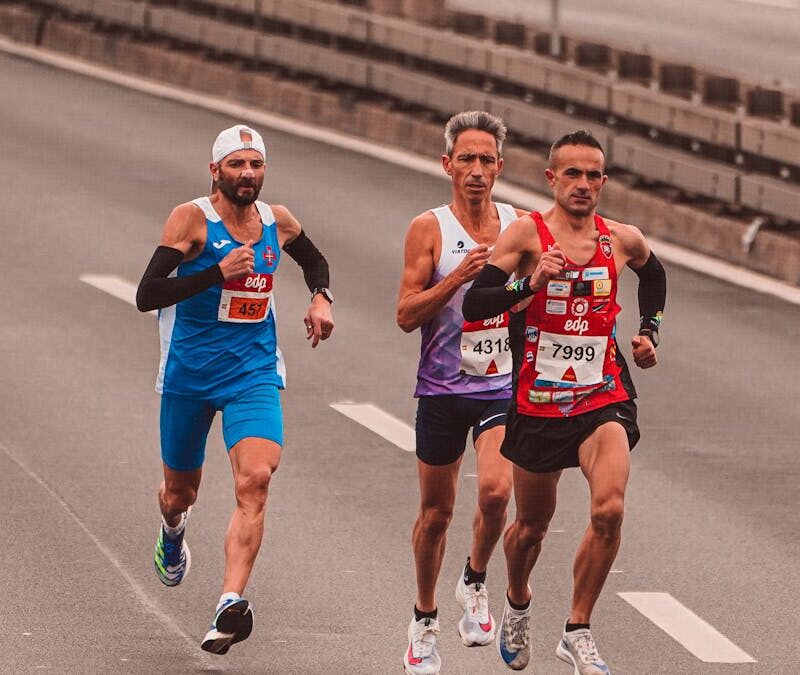 Zapatillas para velocidad vs zapatillas para fondo: cuál es mejor para correr en 2026
