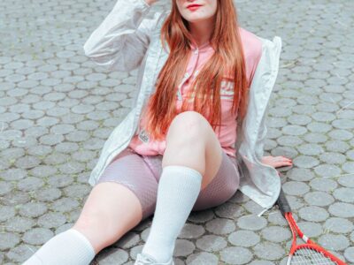 Calcetines altos de canalé: cómo elegirlos para que combinen con cualquier zapatilla