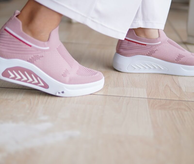 Qué es el estilo terrace en zapatillas y cómo combinarlo sin que parezca disfraz
