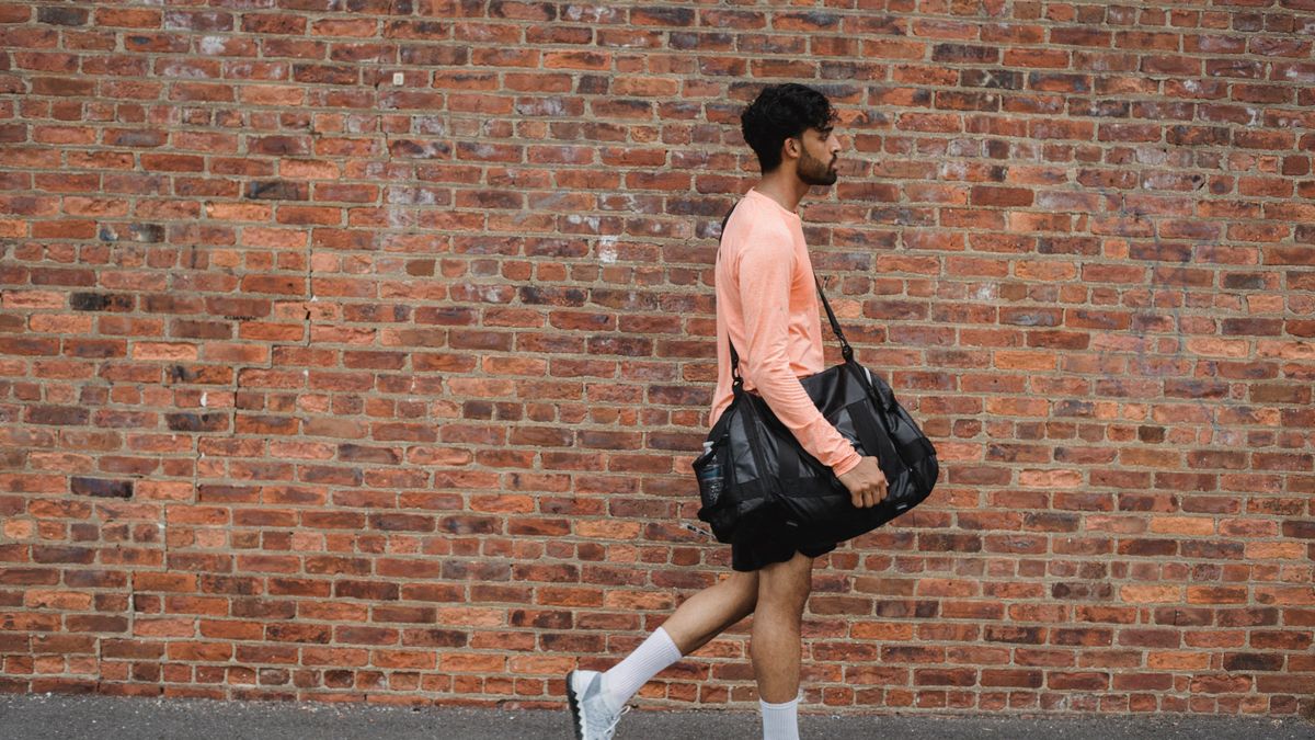 Cómo montar un outfit gym-to-street que funcione sin tener que cambiarte