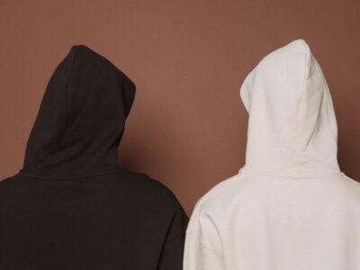 Cómo elegir una sudadera heavyweight para que caiga bien en oversize sin perder forma
