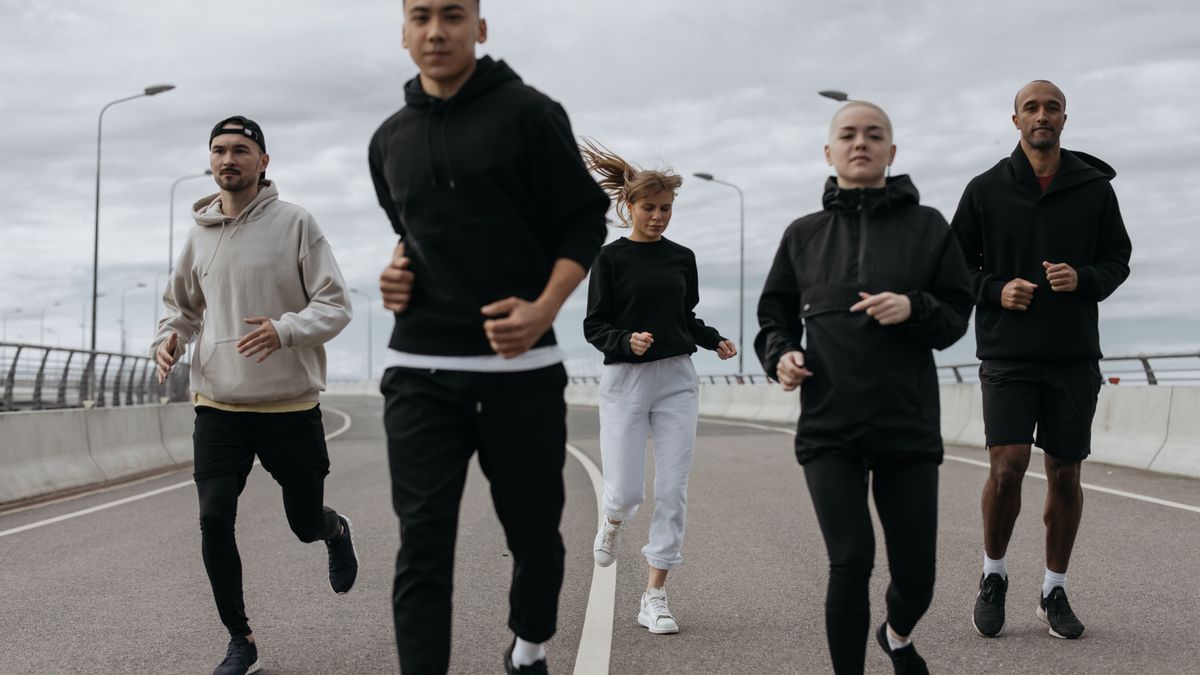 Joggers técnicos: qué los diferencia de un pantalón de chándal y cuándo compensan