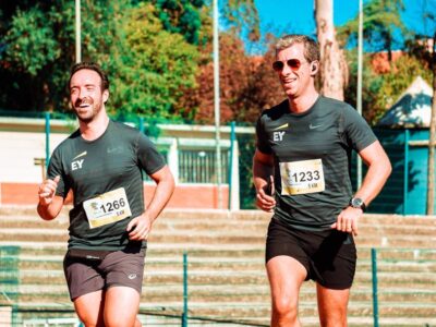 Shorts 2 en 1 con malla interior: qué aportan frente a un short de entreno normal